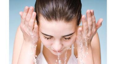 5 Langkah Mencuci Muka yang Benar