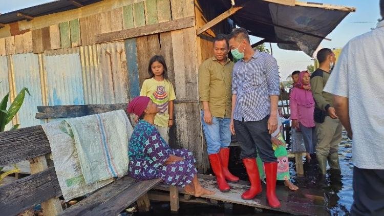 Untuk Kesekian Kalinya, Bupati Rohil Sambangi Korban Banjir