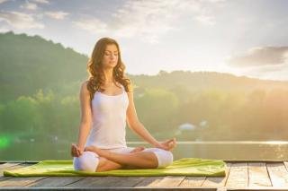 5 Rekomendasi Olahraga Saat Menstruasi