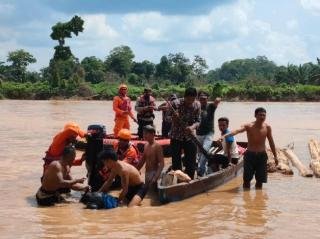 Tim SAR Gabungan Temukan 2 Dari 4 Warga Asal Nias Yang Tenggelam di Sungai Batang Lubuh Rohul