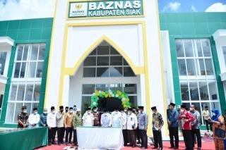 Ketum Baznas RI Resmikan Graha Zakat Baznas dan Kantor BWI Perwakilan Kabupaten Siak
