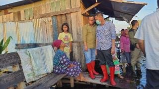 Untuk Kesekian Kalinya, Bupati Rohil Sambangi Korban Banjir