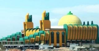Diakhir Masa Jabatannya, Walikota Pekanbaru Bangun Masjid Pakai Namanya Sendiri