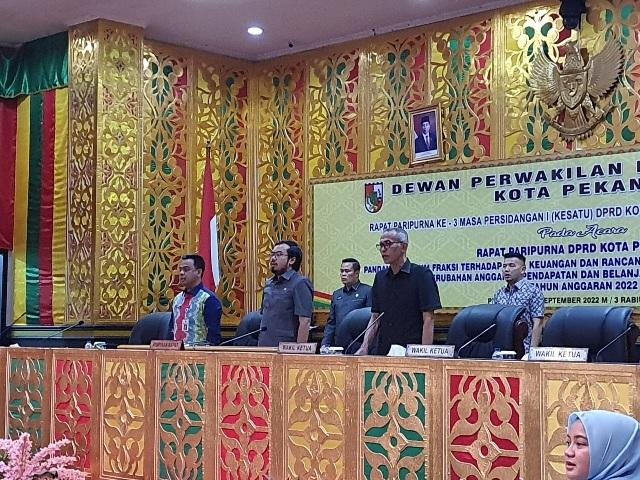 Fraksi-Fraksi DPRD Pekanbaru Sampaikan Pandangan Umum di Sidang Paripurna APBD-P 2022