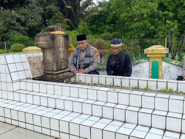 Kapolres Inhu Ziarah ke Makam Raja-raja Kota Lama