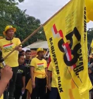 Siak Menguning, Ribuan Warga Ikut Serta Meriahkan HUT ke-58 Partai Golkar