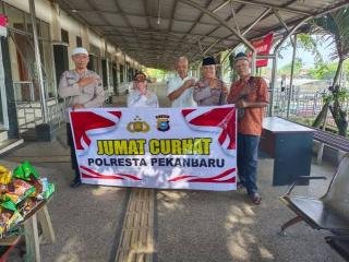 Tim Jumat Curhat Polresta Pekanbaru Kembali Sambangi Masyarakat Pekanbaru