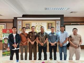 Audiensi PWI Pokja Pekanbaru dengan Plt Kajari, Martinus Hasibuan: "Tercubit Satu, Tercubit Semua"