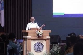 Bahlil Ajak Mahasiswa Jadi Pengusaha, Pangkas Angka Pengangguran