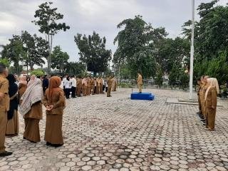 Pimpin Apel Pagi, Kadiskominfotik Riau: Mari Bekerja Sungguh-sungguh dan Bertanggung Jawab