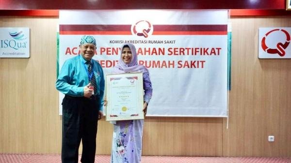 RSUD Arifin Achmad Sukses Pertahankan Akreditasi Paripurna Bintang Lima