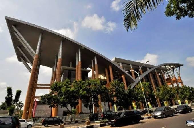 Perpustakaan Soeman HS Provinsi Riau Raih Akreditasi A Dari Perpusnas