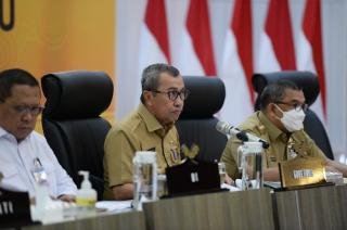 Gubernur Syamsuar Ikuti Rapat Koordinasi Pengendalian Inflasi Secara Virtual