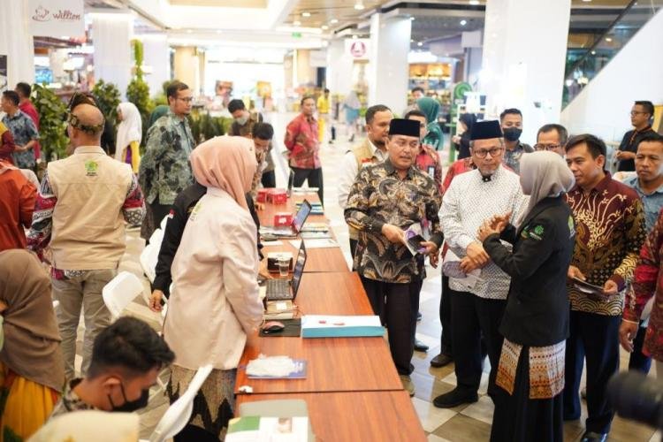 2024 Wajib Bersertifikat Halal, Kakanwil Kemenag Riau Ajak Pelaku Usaha Daftarkan Produk