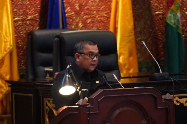 Wagubri Sampaikan LKPJ Kepala Daerah Provinsi Riau 2022