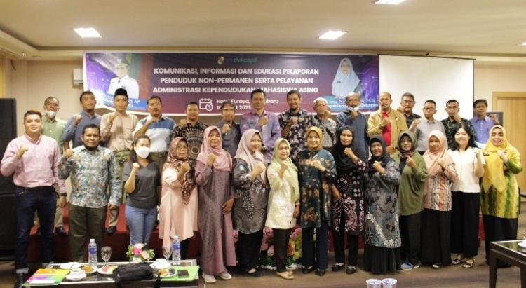 Disdukcapil Gelar Edukasi Pelaporan Penduduk Non Permanen dan Adminduk Mahasiswa Asing