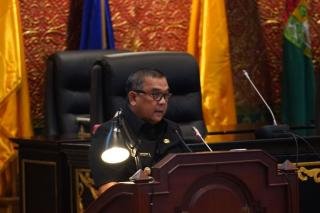 Wagubri Sampaikan LKPJ Kepala Daerah Provinsi Riau 2022