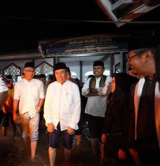 Lokasi Safari Ramadan Kebanjiran, Gubernur Syamsuar Perintahkan Kadis PUPR ke Lapangan