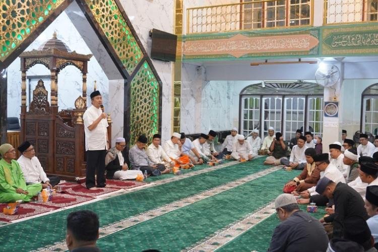 Safari Ramadan di Pekanbaru, Gubri Bahas Perusahaan Riset Halal