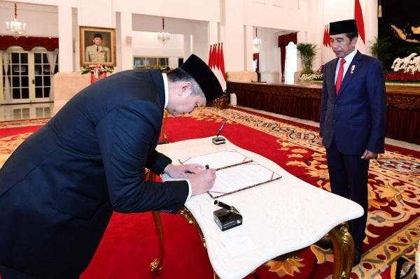 Lantik Kepala BNPT, Persiden Minta Optimalkan Upaya Deradikalisasi