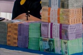 Gaji Guru Bantu 12 Kabupaten/Kota di Riau Selama 6 Bulan Sudah Dibayarkan