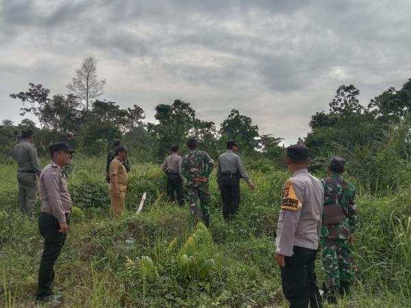 Cegah Karhutla, Polsek Pasir Penyu Patroli Bersama di Dua Titik Rawan