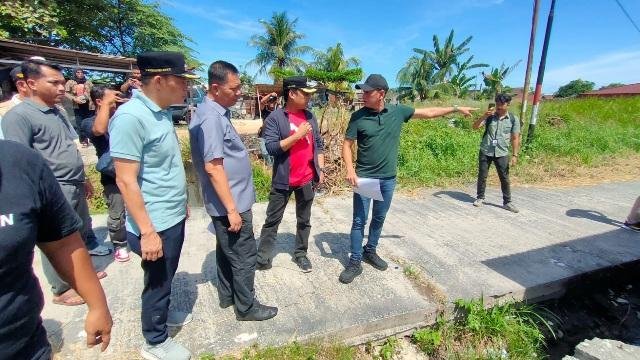 Jalan Suka Karya Pekanbaru Diperbaiki, Pj Wali Kota Cek Lokasi