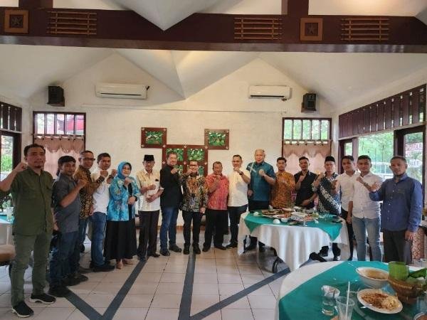 Persatuan Masyarakat Riau Indonesia Terbentuk, Rusli Effendi Terpilih Sebagai Ketua Umum