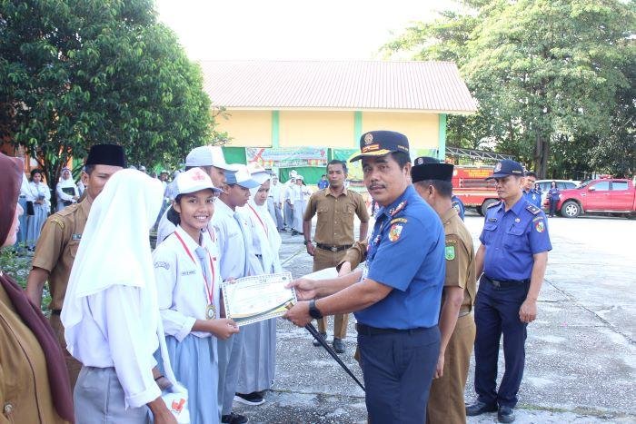 Kepala DPKP Pekanbaru Datangi SMA Olahraga Beri Sosialisasi Pencegahan Kebakaran