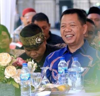 Pemko Pekanbaru Berkomitmen Bayar Insentif Ketua RT-RW 12 Bulan