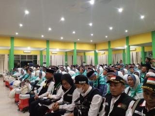 374 CJH Asal Kabupaten Pelalawan Sudah Diberangkatkan ke Madinah