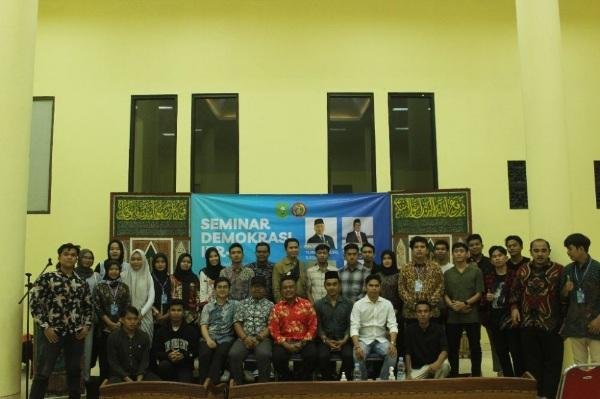 Ikatan Pelajar Riau Yogyakarta Sukses Gelar Seminar Demokrasi