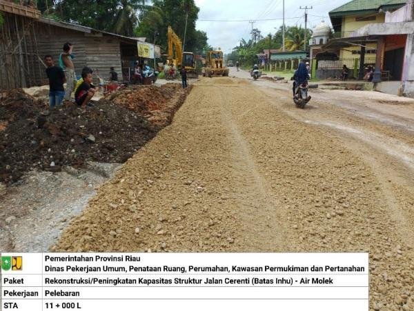 Pemprov Riau Tegaskan Komitmen Perbaiki Jalan Rusak Akibat Truk Batubara di Inhu