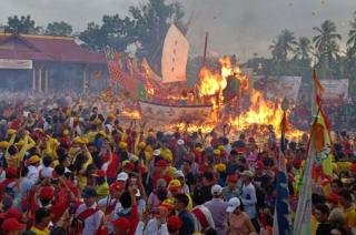 Festival Bakar Tongkang Berjalan Aman dan Lancar
