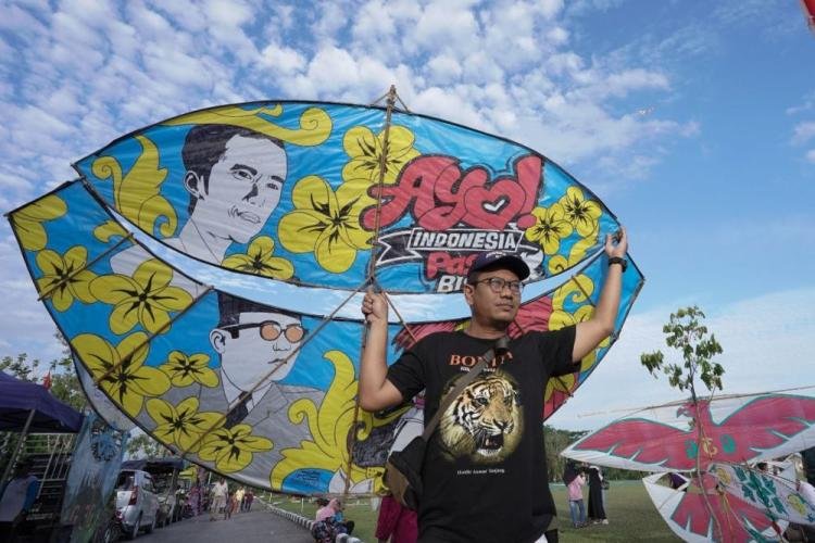 Meriahkan HUT Riau, Disbud Riau Gelar Festival Layang-layang