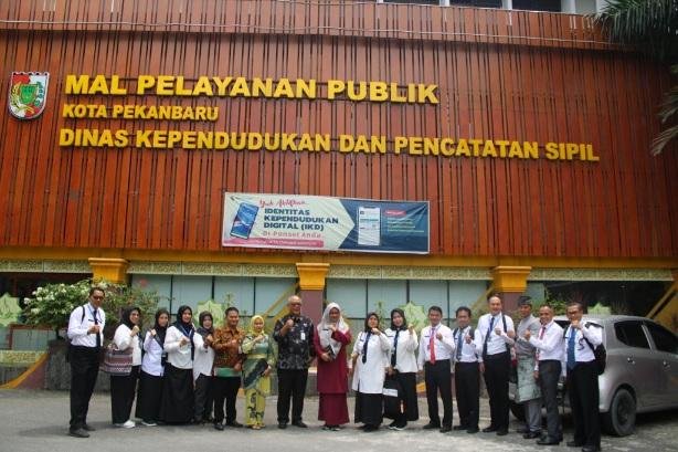 Kagum Dengan MPP, Peserta PKA BPSDM Jateng Kunjungi Disdukcapil Kota Pekanbaru