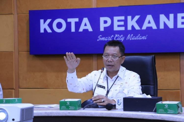 Sekdako Pekanbaru Minta Pemilik Fiber Optik Pakai Kabel Bawah Tanah