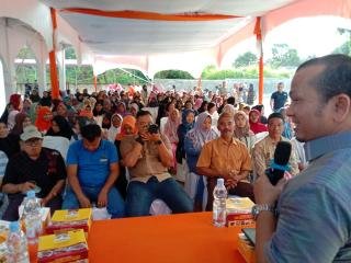 M Sabarudi Jemput Aspirasi Warga di Jalan Mawar Tenayan Raya