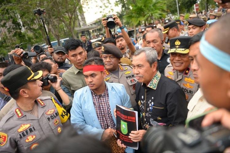 Gubri Syamsuar Terima Aspirasi Ratusan Mahasiswa Universitas Riau