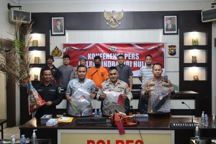 Warga Inhu Tertangkap Bakar Lahan untuk Buat Kebun Sawit