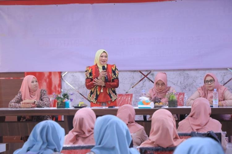 Disketapang Pekanbaru Paparkan Inovasi Puan Berseri ke DWP Tanah Datar