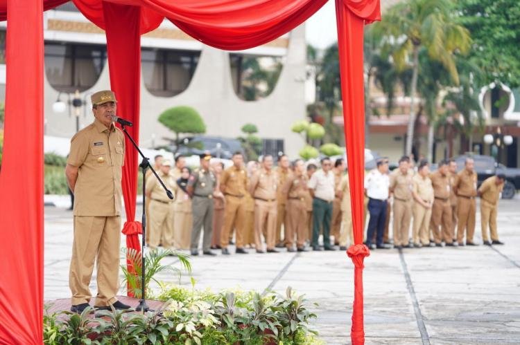 Pidato Akhir Jabatan Gubernur Syamsuar Dapat Tepukan Tangan Berkali-kali Dari ASN