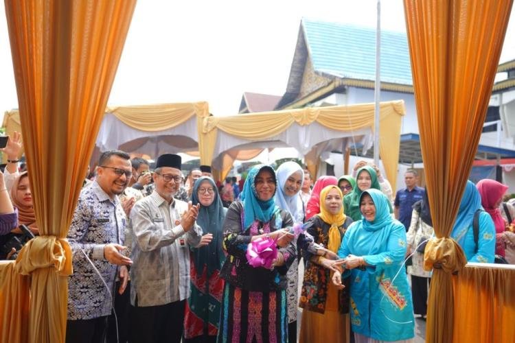 Masrul Kasmy Apresiasi Lomba Masak Ikan Guna Perbaikan Gizi Masyarakat