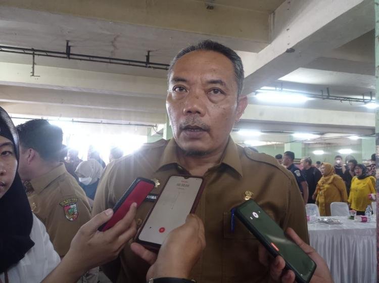 Pemko Pekanbaru Beri Dispensasi Pedagang Pasar Tumpah di Ahmad Yani