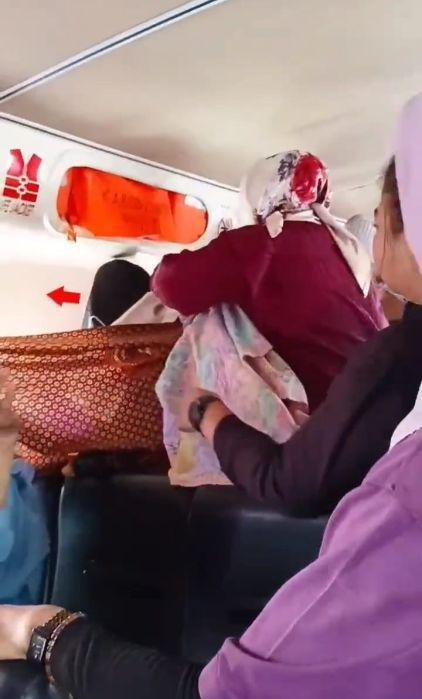 Mau Operasi, Bayi Ini Malah Brojol di Kapal