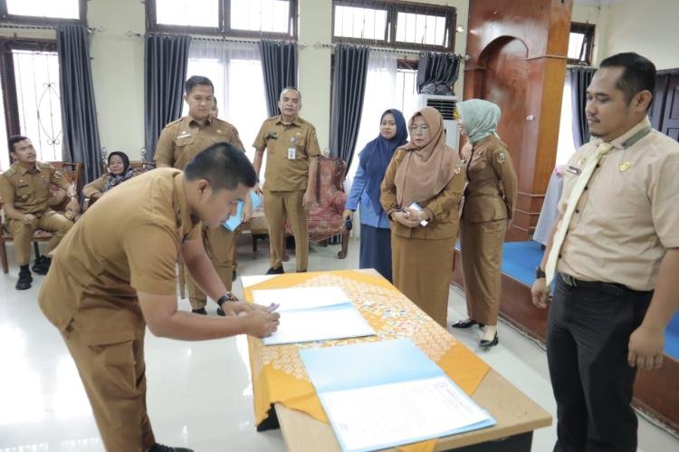 ASN Tenayan Raya Teken Pakta Integritas Netralitas Pemilu 2024