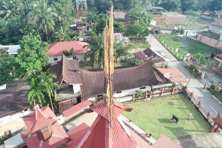Cagar Budaya Masjid Jamiâ€™ Air Tiris Disambar Petir