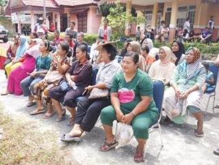 Ngungsi di Posko Banjir, Warga: Kami Sangat Diperhatikan
