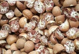 Turun Tipis, Harga Pinang Kering di Riau Minggu Ini Dihargai Rp4.838 per Kg