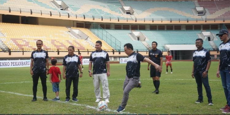 12 Tim Berlaga di Liga 1 Askot PSSI Pekanbaru 2024, Hazli: Semoga Lahirkan Bibit Unggul